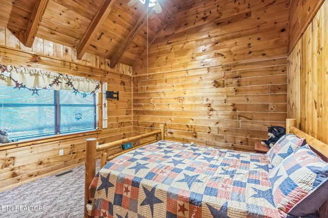 3045 Coon Hunter Lodge Rd, Jamestown, TN 38556