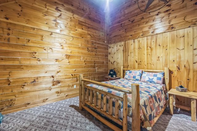 3045 Coon Hunter Lodge Rd, Jamestown, TN 38556