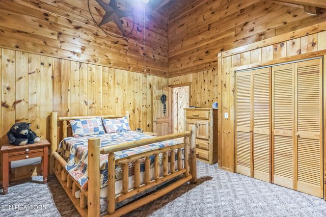 3045 Coon Hunter Lodge Rd, Jamestown, TN 38556
