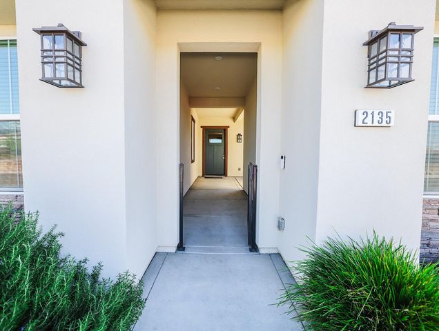 2135 Pinehurst Dr, Lincoln, CA 95648