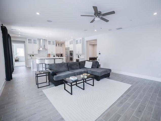 2135 Pinehurst Dr, Lincoln, CA 95648