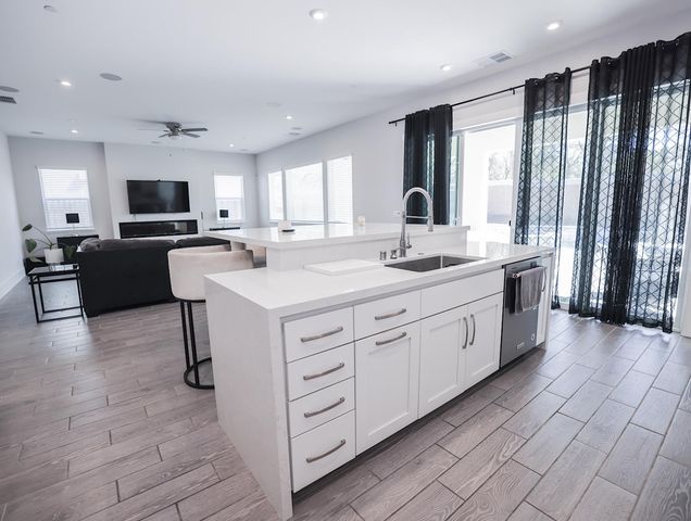 2135 Pinehurst Dr, Lincoln, CA 95648