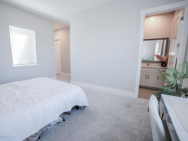 2135 Pinehurst Dr, Lincoln, CA 95648