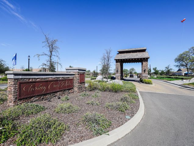 2135 Pinehurst Dr, Lincoln, CA 95648