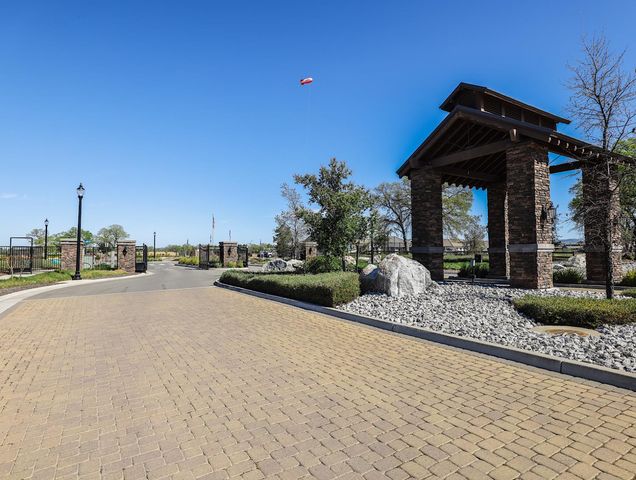 2135 Pinehurst Dr, Lincoln, CA 95648