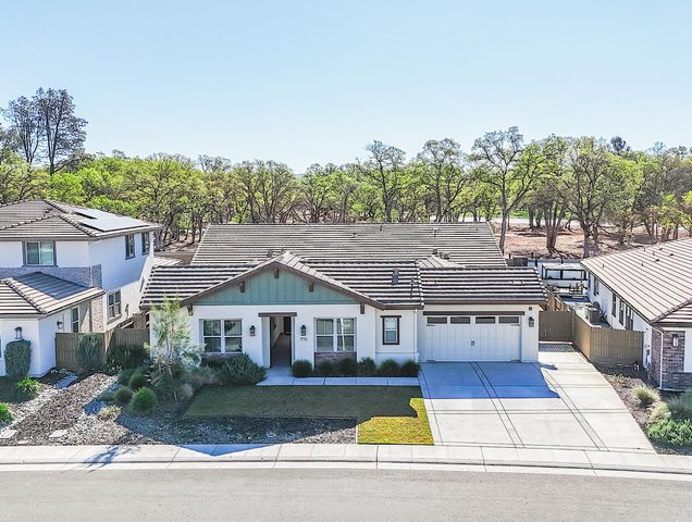 2135 Pinehurst Dr, Lincoln, CA 95648