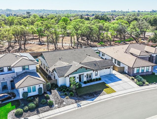 2135 Pinehurst Dr, Lincoln, CA 95648