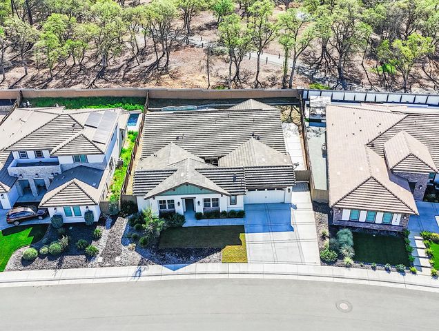 2135 Pinehurst Dr, Lincoln, CA 95648