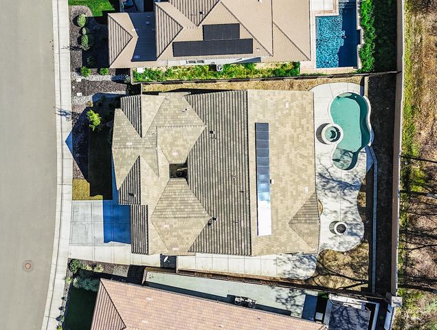 2135 Pinehurst Dr, Lincoln, CA 95648