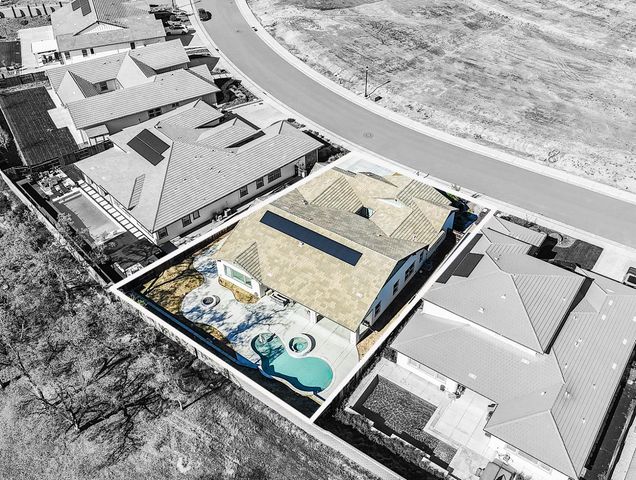 2135 Pinehurst Dr, Lincoln, CA 95648