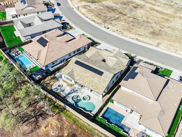 2135 Pinehurst Dr, Lincoln, CA 95648