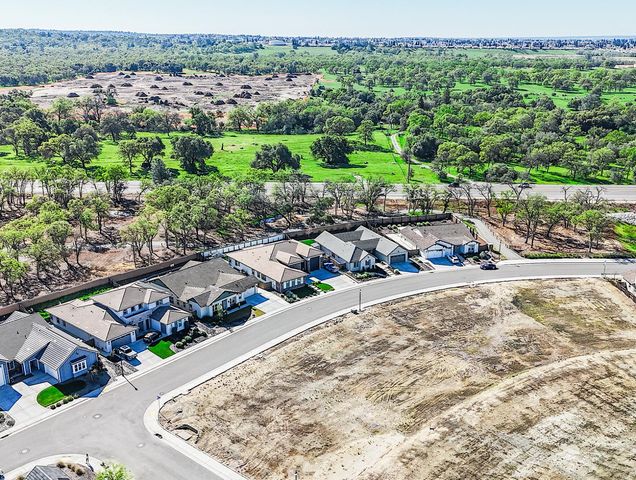 2135 Pinehurst Dr, Lincoln, CA 95648