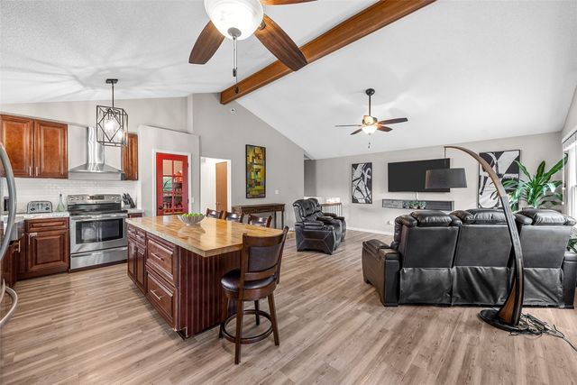 358 31st Street SE, Cedar Rapids, IA 52403