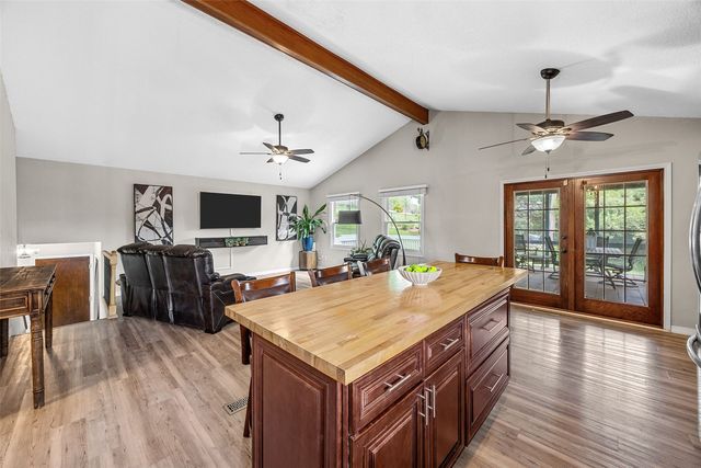 358 31st Street SE, Cedar Rapids, IA 52403