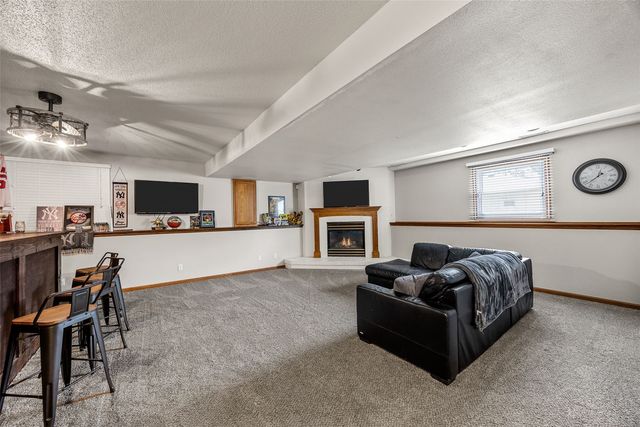 358 31st Street SE, Cedar Rapids, IA 52403