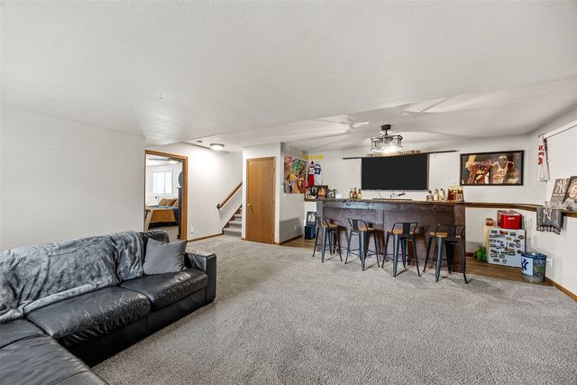 358 31st Street SE, Cedar Rapids, IA 52403