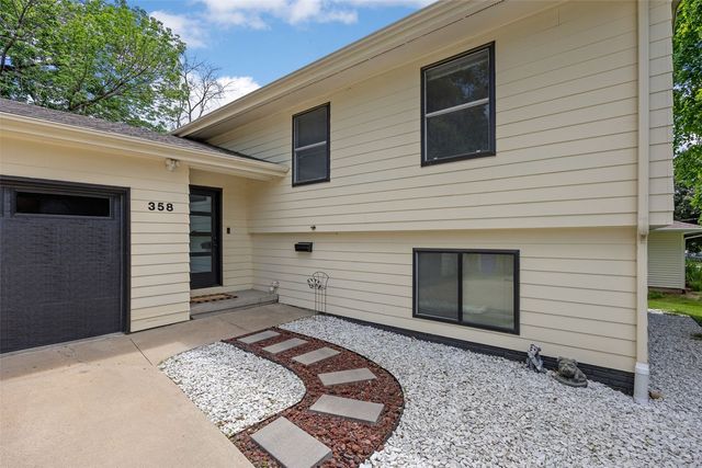 358 31st Street SE, Cedar Rapids, IA 52403