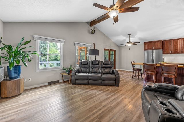 358 31st Street SE, Cedar Rapids, IA 52403