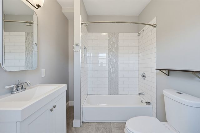 82 Putnam St 2, Winthrop, MA 02152