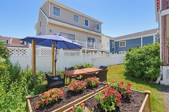 82 Putnam St 2, Winthrop, MA 02152