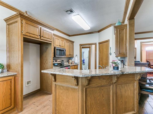 20328 SE 37th Street, Harrah, OK 73045