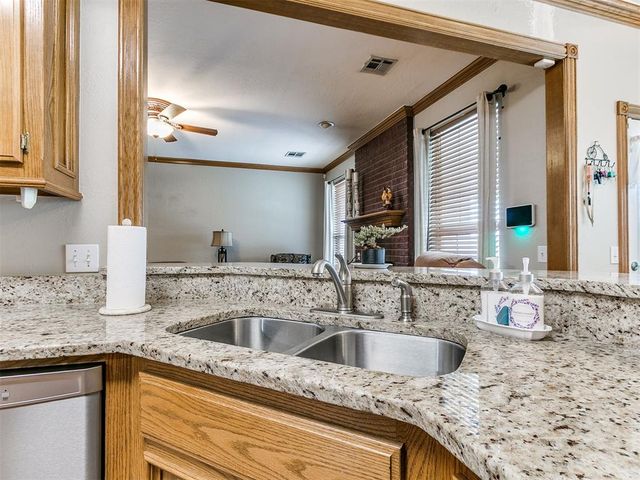 20328 SE 37th Street, Harrah, OK 73045