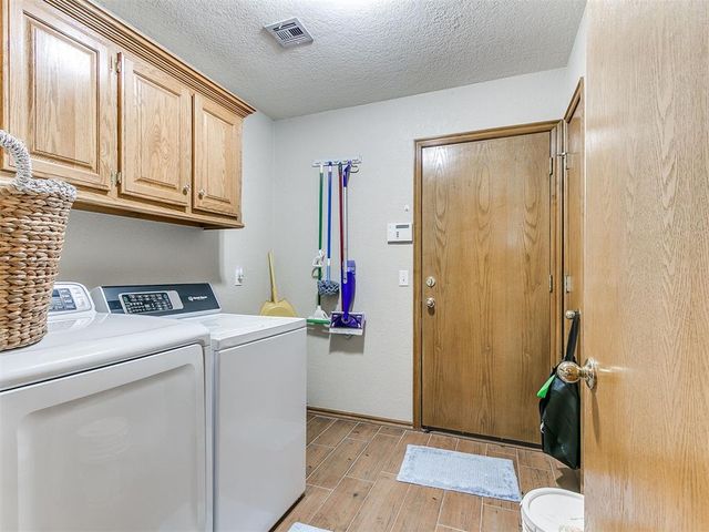 20328 SE 37th Street, Harrah, OK 73045