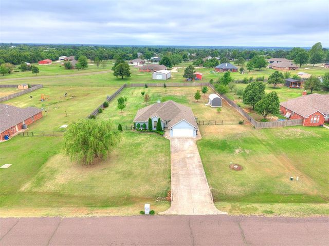 20328 SE 37th Street, Harrah, OK 73045