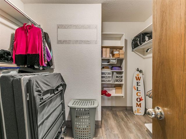 20328 SE 37th Street, Harrah, OK 73045