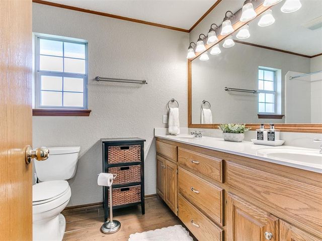 20328 SE 37th Street, Harrah, OK 73045