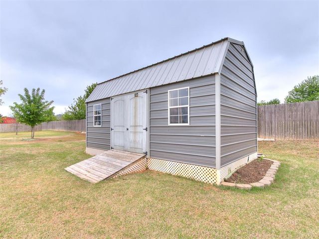 20328 SE 37th Street, Harrah, OK 73045