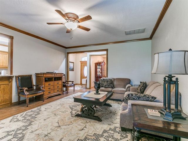 20328 SE 37th Street, Harrah, OK 73045