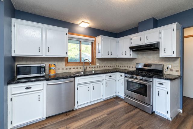 4334 W 131st Street, Savage, MN 55378