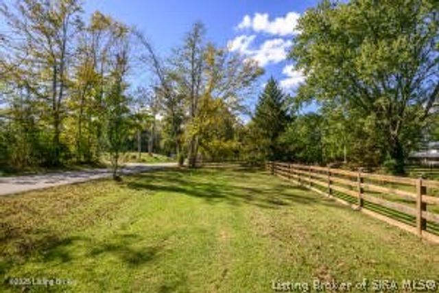 8126 John Pectol Road, Georgetown, IN 47122