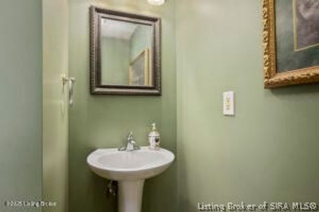 8126 John Pectol Road, Georgetown, IN 47122