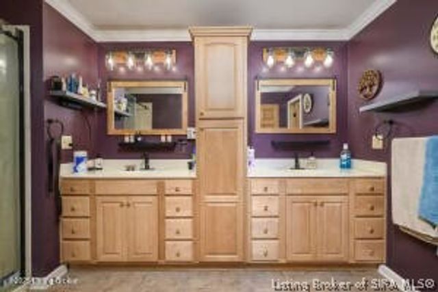 8126 John Pectol Road, Georgetown, IN 47122