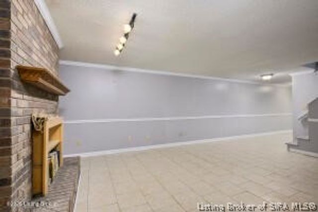 8126 John Pectol Road, Georgetown, IN 47122