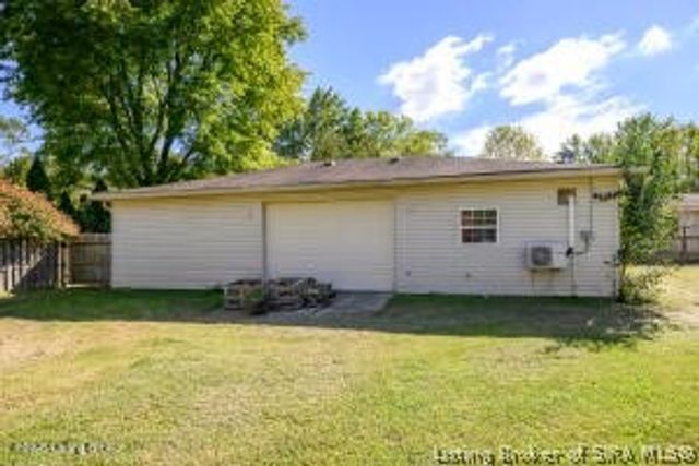 8126 John Pectol Road, Georgetown, IN 47122