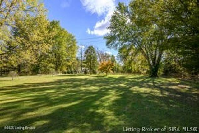 8126 John Pectol Road, Georgetown, IN 47122