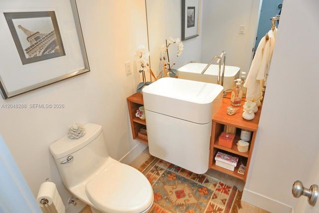 9660 W Bay Harbor Dr 5A, Bay Harbor Islands, FL 33154