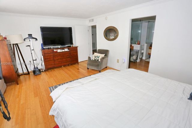 9660 W Bay Harbor Dr 5A, Bay Harbor Islands, FL 33154