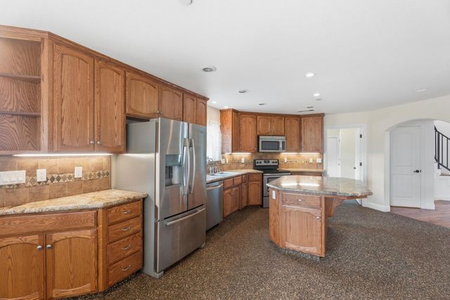 33099 Road 800, Raymond, CA 93653