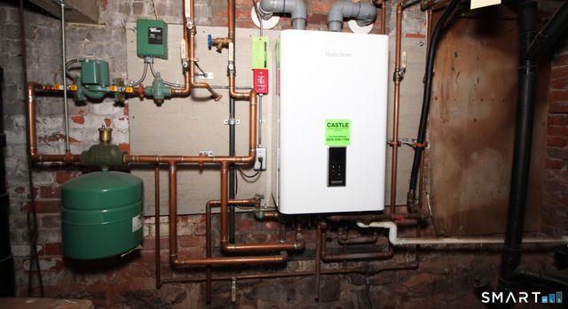 221 Grove Street, Meriden, CT 06451