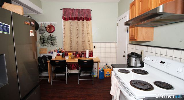 221 Grove Street, Meriden, CT 06451