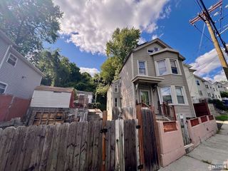 21-23 Cliff Street, Paterson, NJ 07522