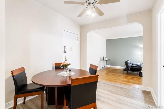 69-10 Yellowstone Boulevard 505, Forest Hills, NY 11375