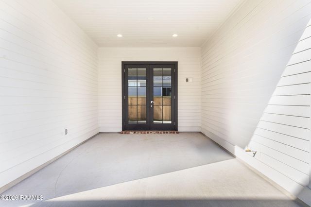 103 Newtown Drive, Lafayette, LA 70508