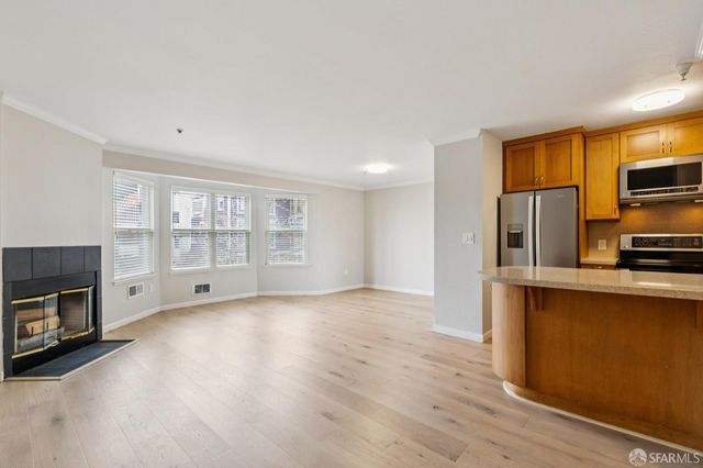 988 Fulton Street 311, San Francisco, CA 94117