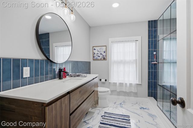18187 Birwood Avenue, Beverly Hills Village, MI 48025