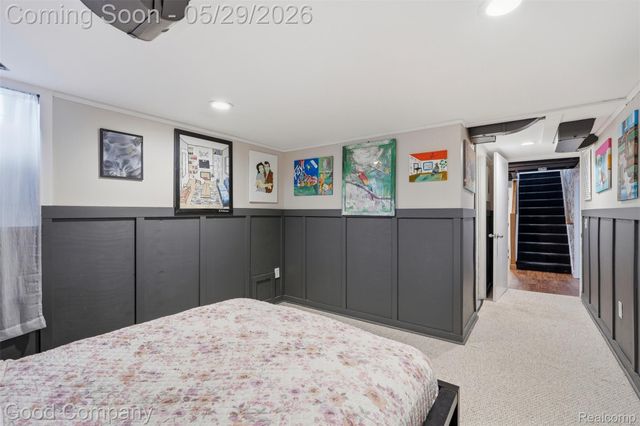 18187 Birwood Avenue, Beverly Hills Village, MI 48025